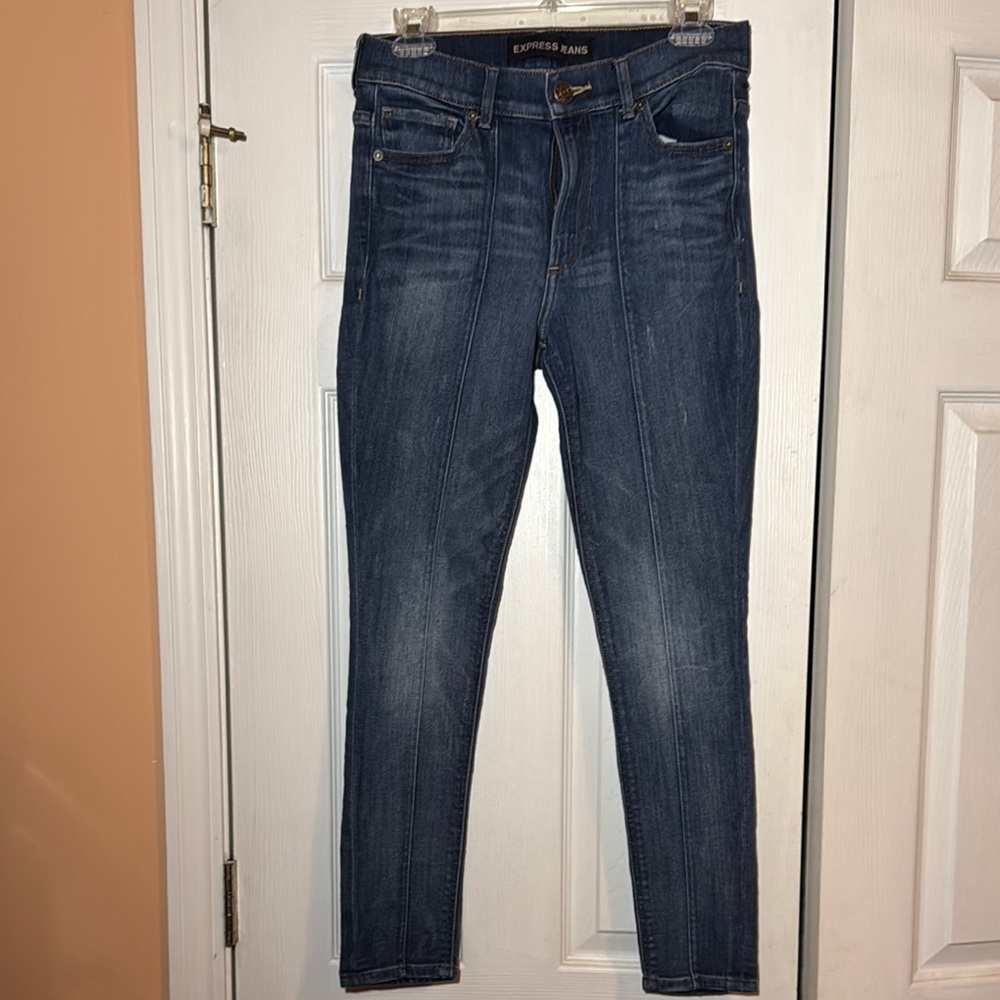 Express Dark Blue Women's skinny Jeans size 6 regular